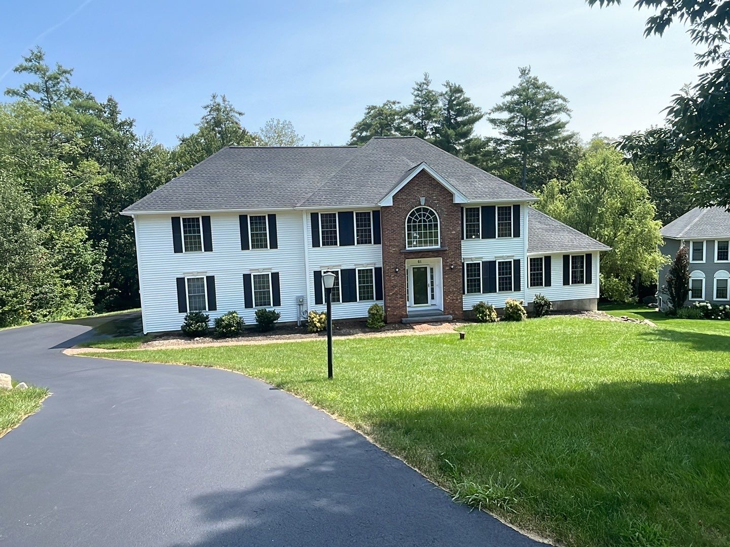 House Washing and Gutter Cleaning in Bedford, NH