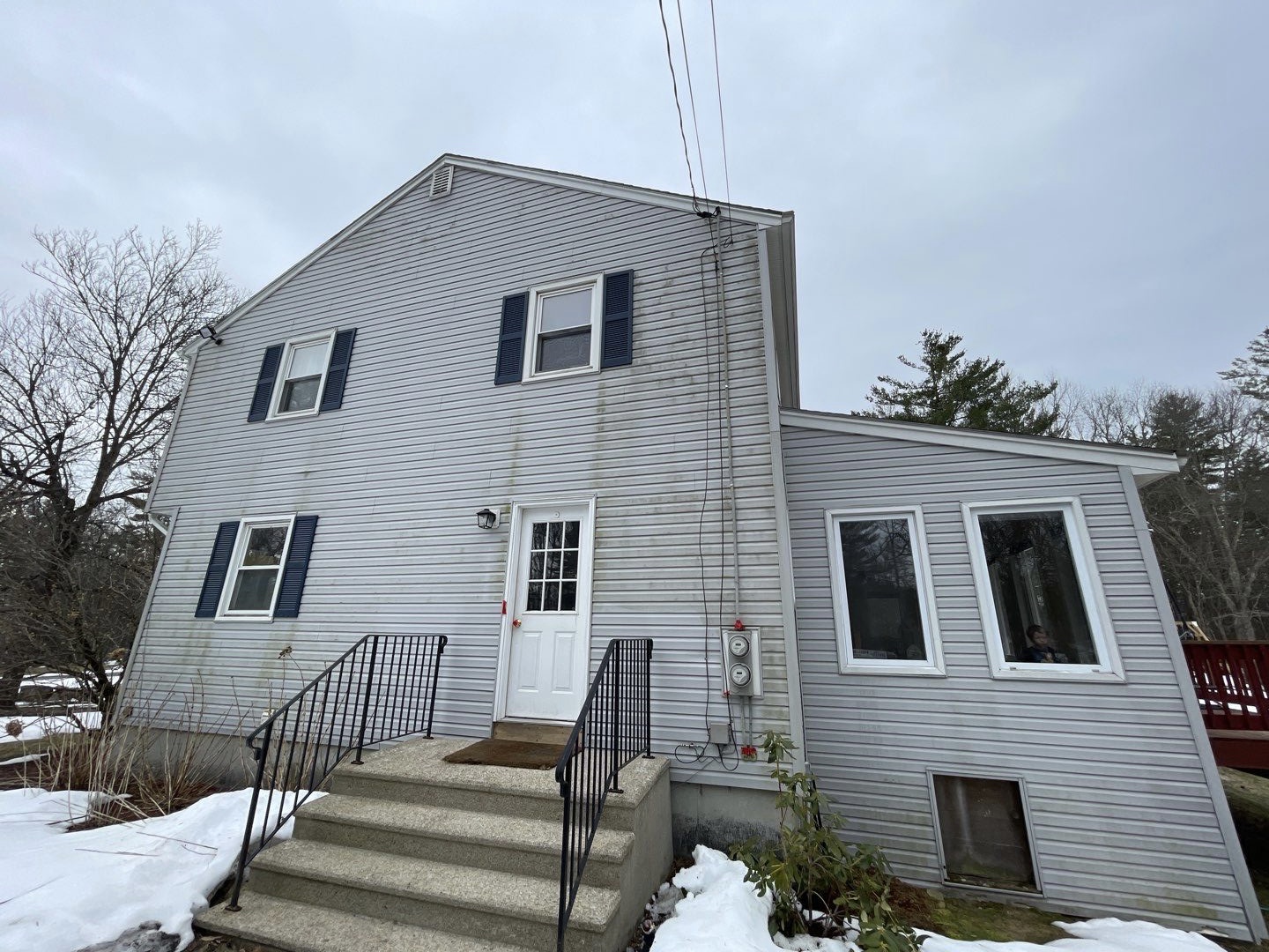 Pressure Washing for Real Estate in Merrimack, NH