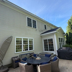 Revitalizing House Wash in Bedford, NH 1